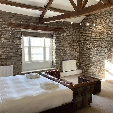 The Greyhound Hotel-2